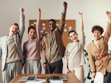 pexels-fauxels-3184419