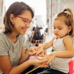 CHĂM SÓC TRẺ RỐI LOẠN PHỔ TỰ KỶ (ASD): ÁP LỰC ĐA CHIỀU LÊN NGƯỜI CHĂM SÓC